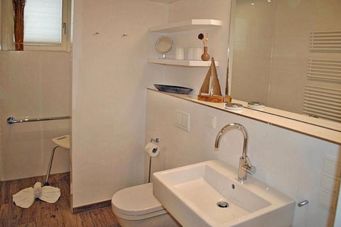 Villa Poseidon - We 5 In Strandnaehe Und Zentrumsnah 宾茨 外观 照片